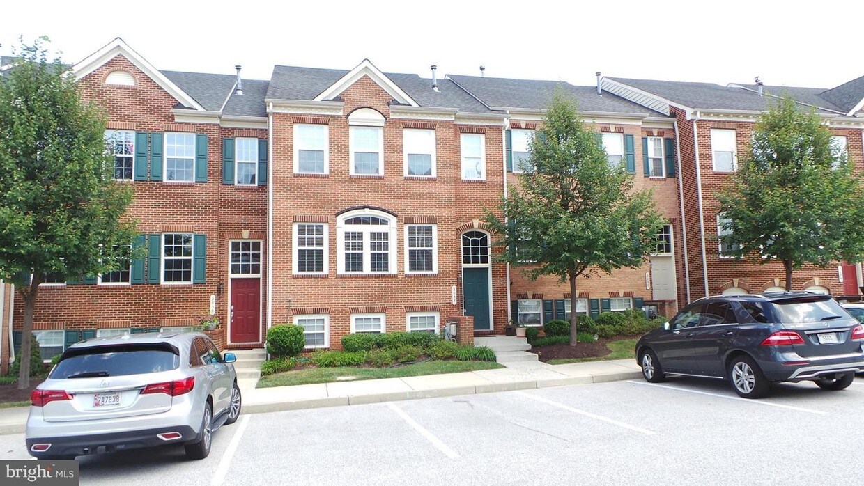 2035 Crescent Moon Ct Unit 18, Woodstock, MD 21163 Condo for Rent in