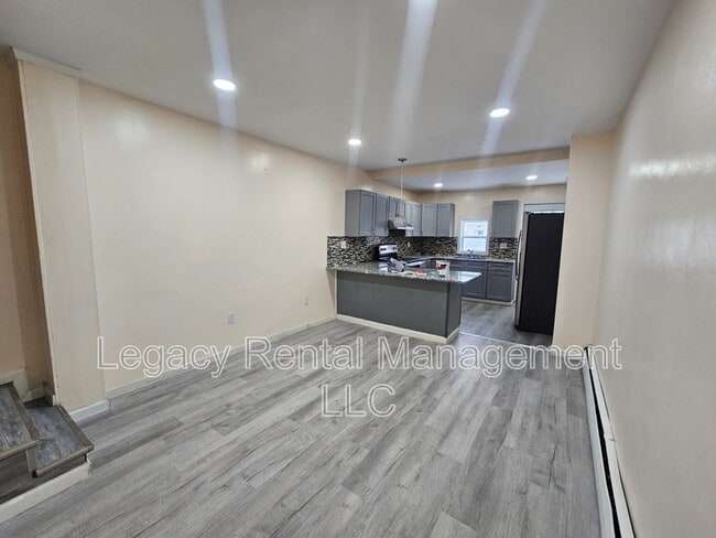 Foto del edificio - 156 Washington St