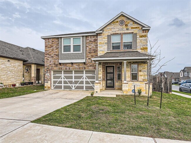 Building Photo - 6521 Carriage Pines Dr