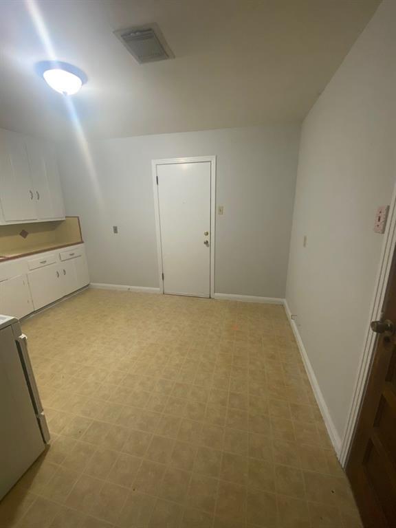 Foto del edificio - 2111 Wakefield Dr