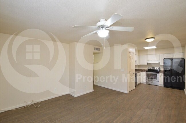 Foto del edificio - 2719 E Tierra Buena Ln