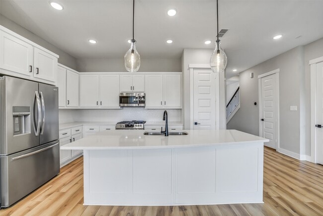 Building Photo - 10964 Swang Link Dr