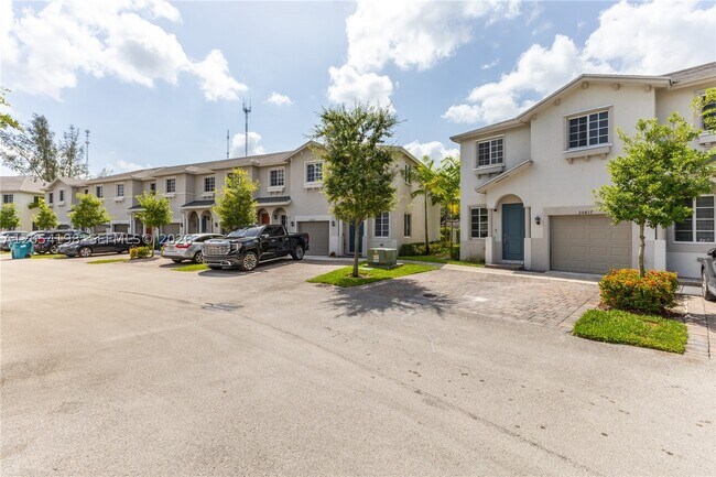 Foto del edificio - 20817 NW 9th Path
