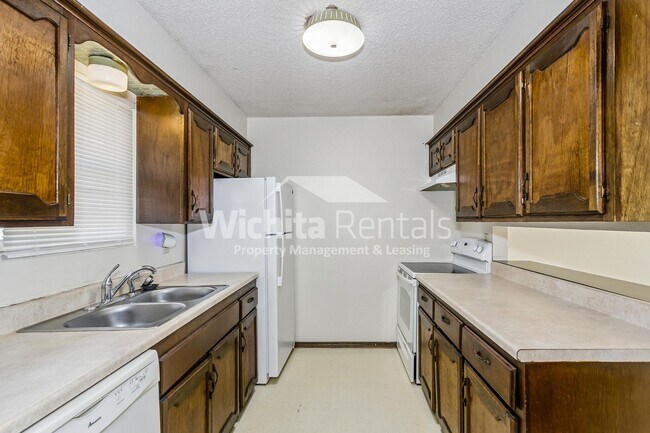 Foto del edificio - 2339 N Rutland Ct