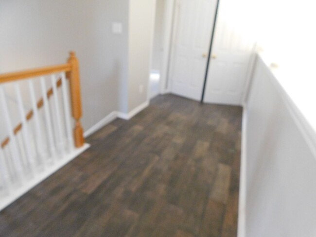Building Photo - Nice home near outlet mall