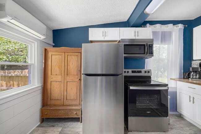 Foto del edificio - 820 Florida Ave