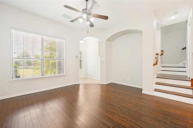 Foto del edificio - 4213 Swan Forest Dr