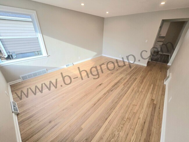 Foto del edificio - Newly Updated!