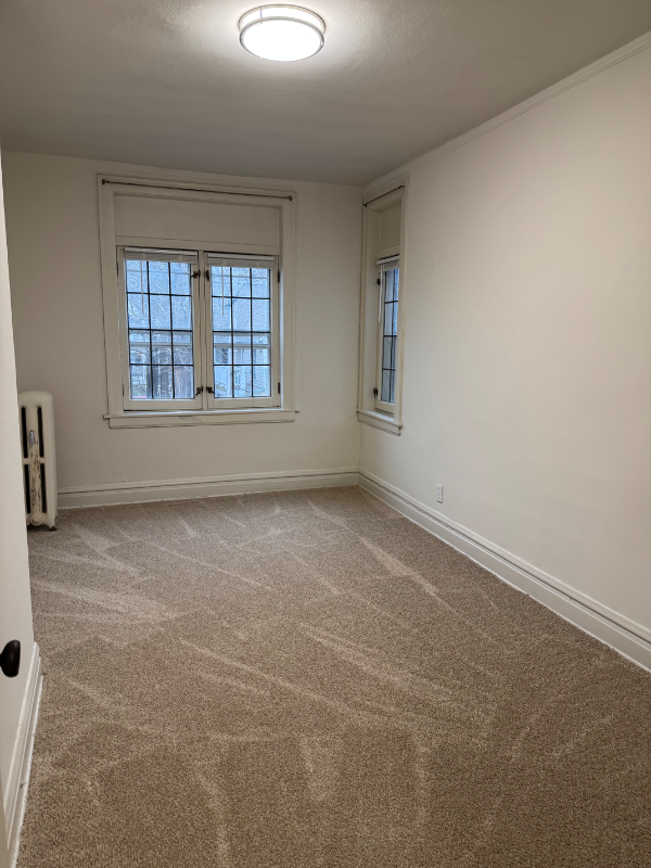 Foto del edificio - 2218 N Summit Ave