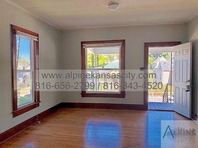 Building Photo - Southend St Joseph Bungalow