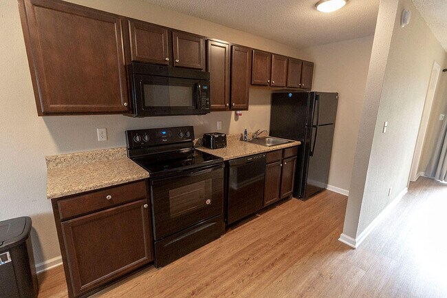 Foto del edificio - 105 N Garth Ave