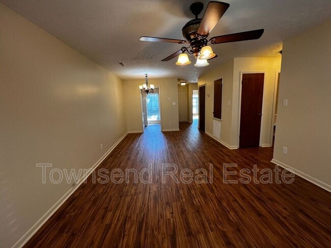 Building Photo - 2716 Helaman Ct