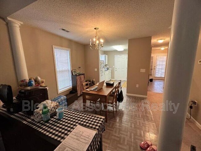Foto del edificio - 11341 Clubhaven Pl