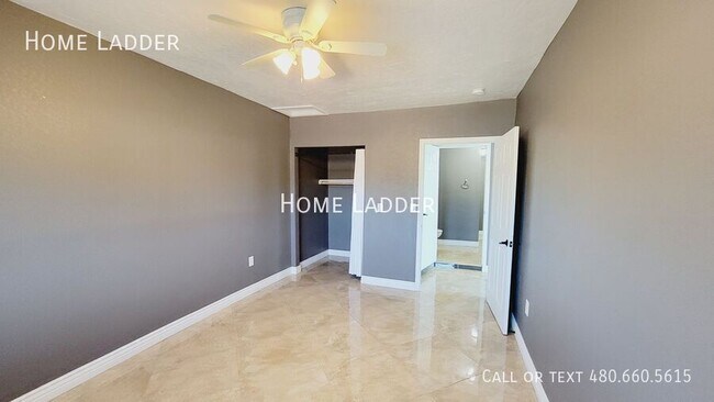 Foto del edificio - 4013 W Ocotillo Rd