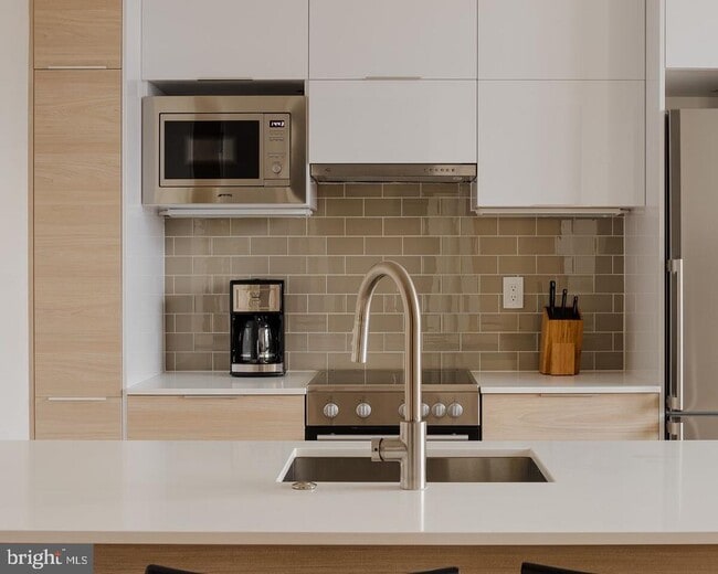 Foto del edificio - 313 Race St