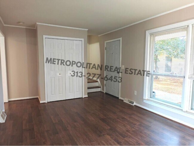 Foto del edificio - 474 Robbe Ave