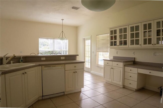 Building Photo - 6063 Sabal Hammock Cir