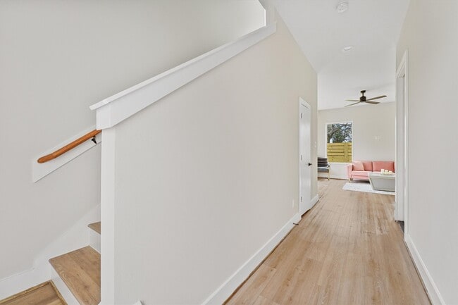 Building Photo - 833 Dorchester St