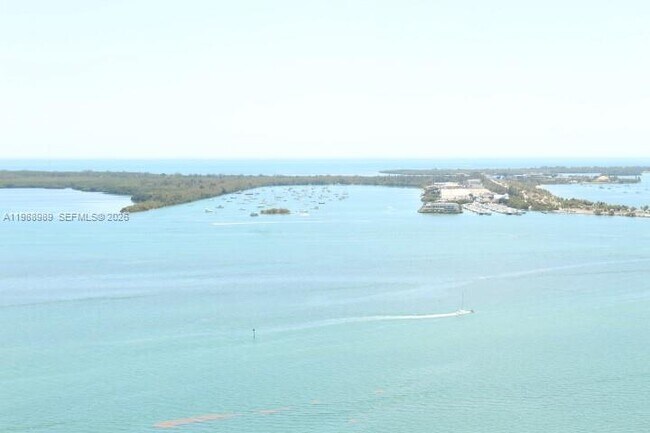 Foto del edificio - 1331 Brickell Bay Dr