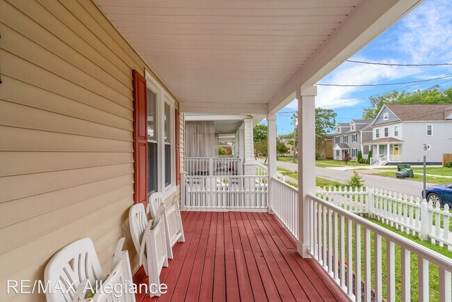 Building Photo - 4 br, 2 bath House - 216 W. 28TH STREET