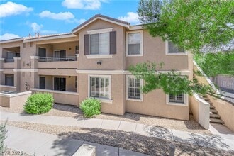 Building Photo - 9901 Trailwood Dr