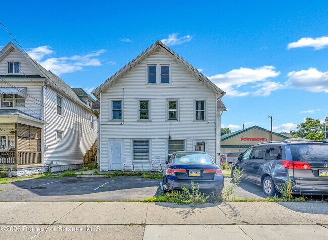 Building Photo - 1149 Luzerne St