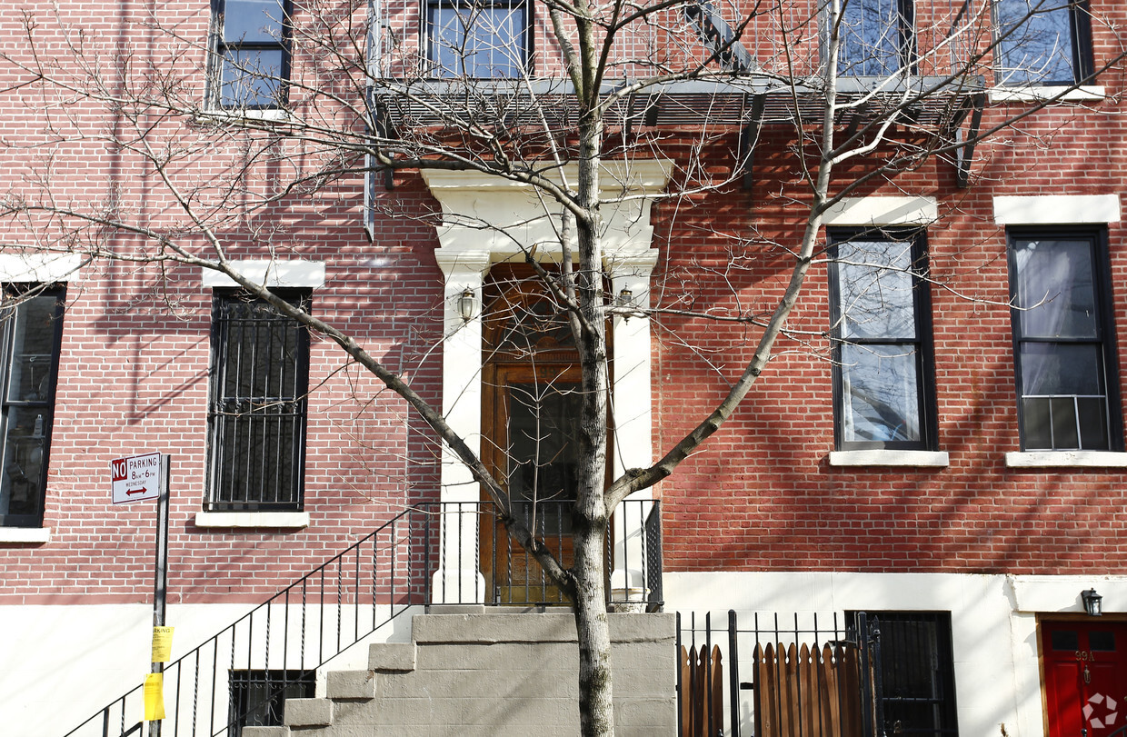 Building Photo - 99 State St