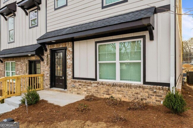 Foto del edificio - 2006 Main St NW