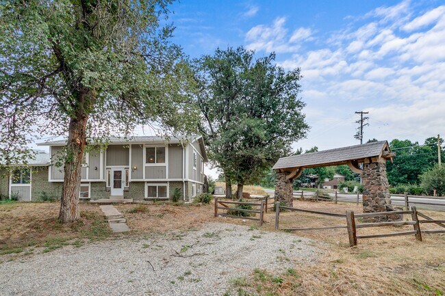 Foto del edificio - 1320 Youngfield St