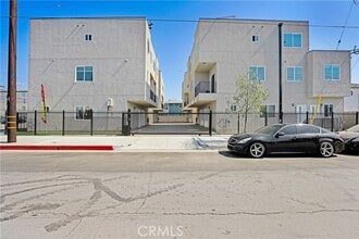 Building Photo - 6754 Ben Ave