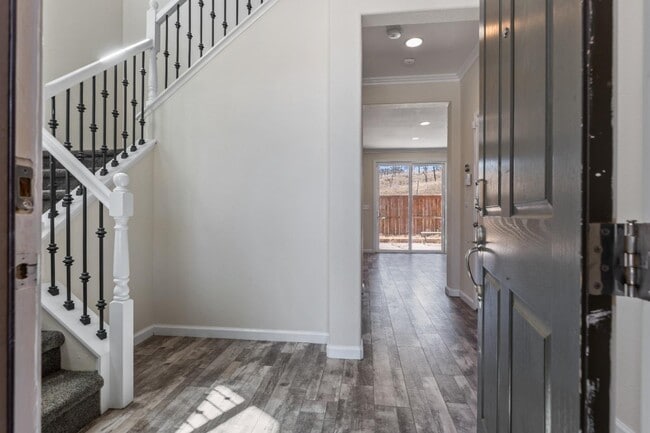Building Photo - 20863 Grapevine Dr