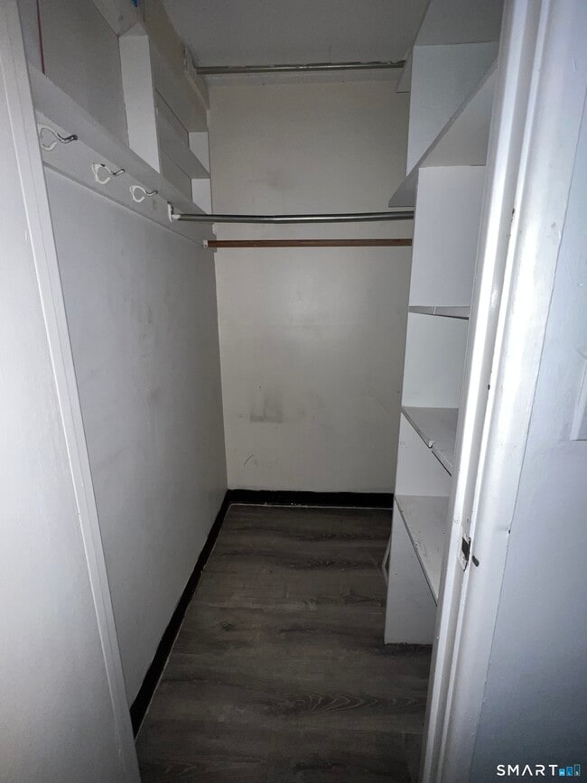 Building Photo - 1575 Boston Ave