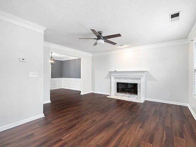 Foto del edificio - 2785 Northgate Way NW