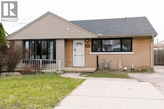 Building Photo - 261 Belmont Ave W