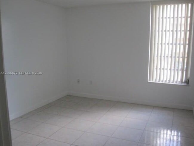 Foto del edificio - 8810 Fontainebleau Blvd