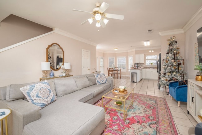 Building Photo - 923 Saint Andrews Ln