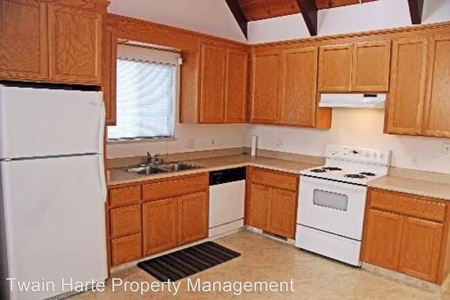 Building Photo - 3 br, 2 bath House - 24299 Juniper Street