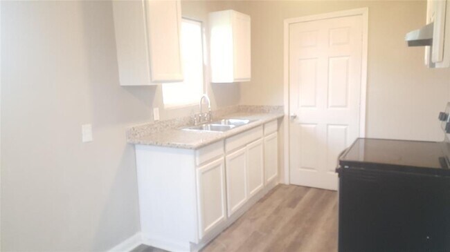 Building Photo - 9810 Porto Rico Rd