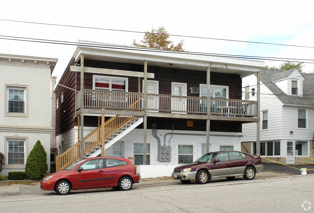 Building Photo - 160 Webber Ave