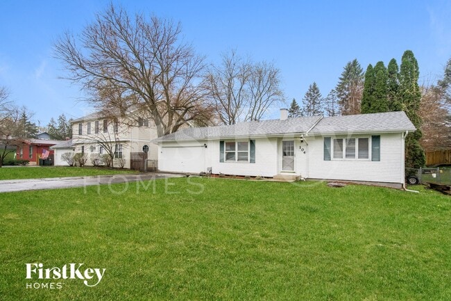 Building Photo - 104 E Oak St