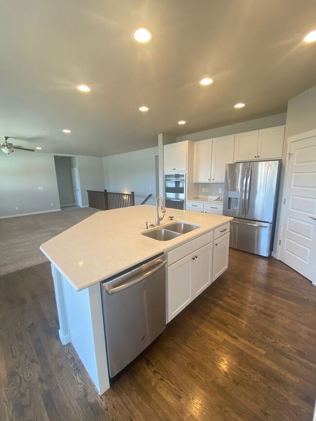Building Photo - Like New, 4 Bedroom Home in Berthoud, Minu...