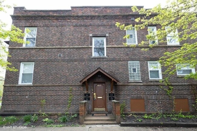 Foto del edificio - 2 bedroom in CHICAGO IL 60625