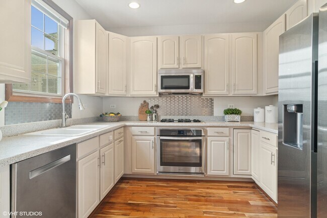 Building Photo - 2211 Patriot Blvd