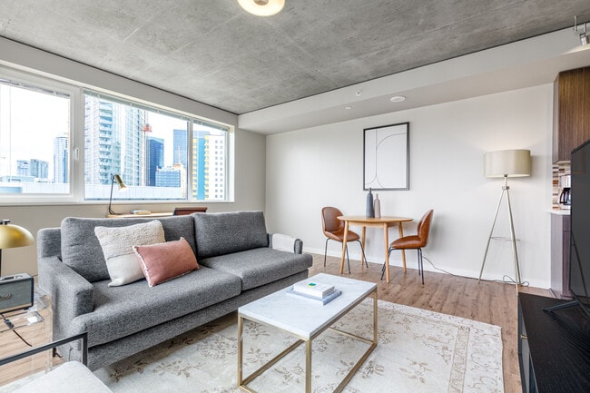 Foto del edificio - 101 Taylor Ave N