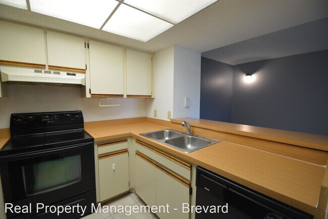 Building Photo - 2 br, 2 bath House - 915 Sonesta Avenue NE...