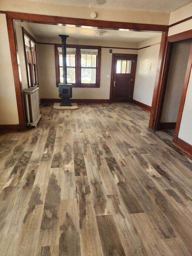 Foto principal - 403 E Montezuma Ave