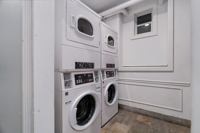 Photo - 188 North St Apartment