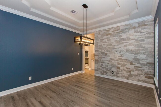 Foto del edificio - 14926 Dogwood View Ln