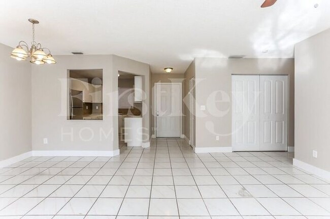 Foto del edificio - 5360 NW 197th Ln