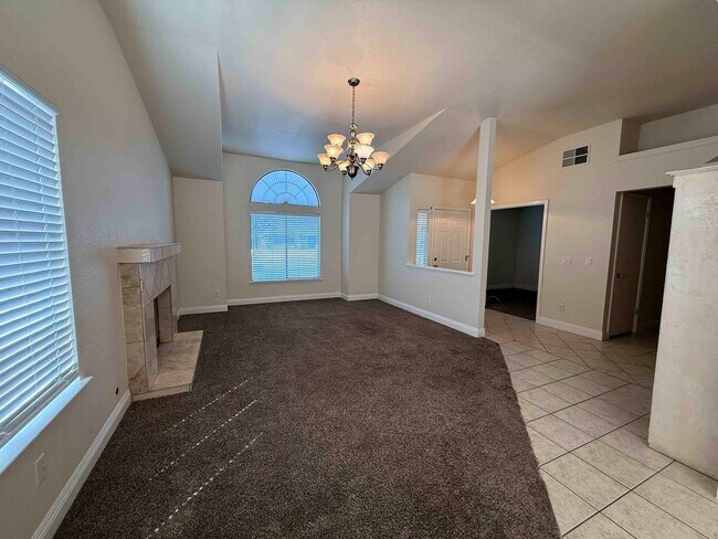 Foto del edificio - 3 Bed Antelope Home Close to Schools